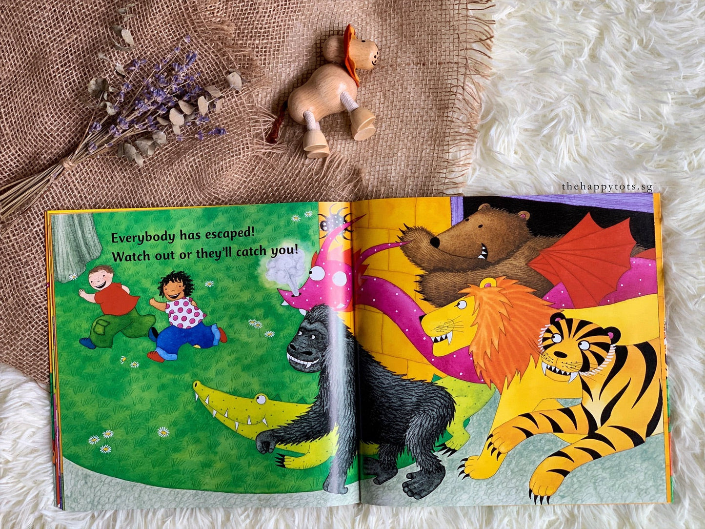 A Dragon on the Doorstep (includes CD and video animation) - WERONE