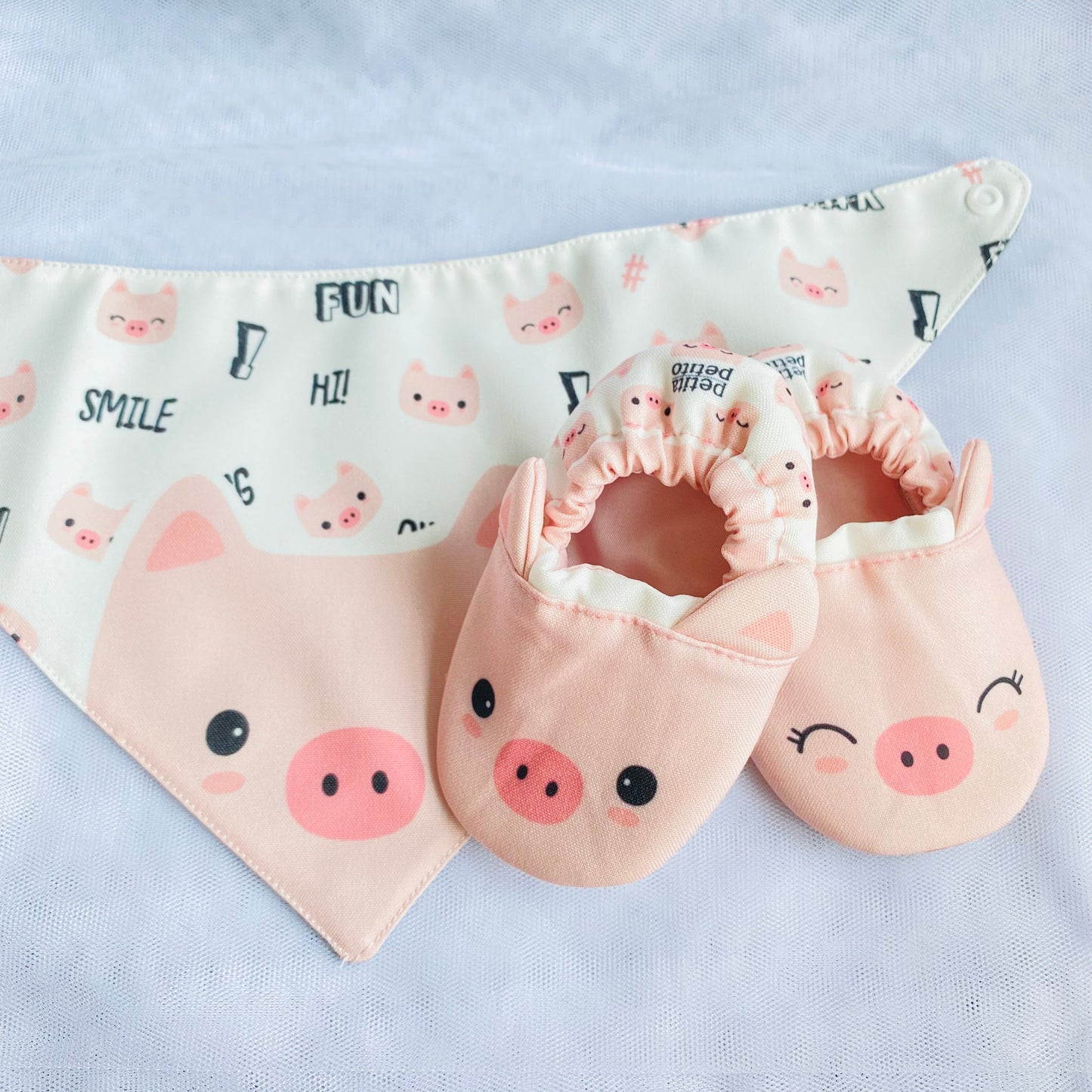 GIFT SET // LITTLE PIGGY (BIB x MINI SHOES)