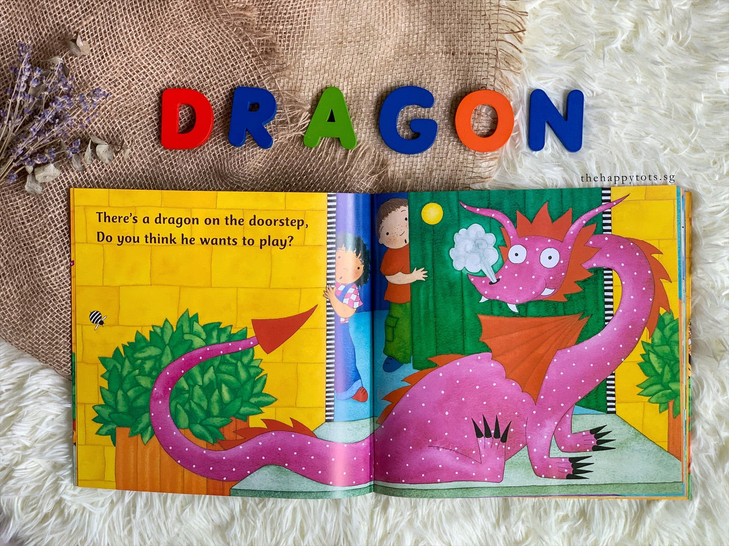 A Dragon on the Doorstep (includes CD and video animation) - WERONE